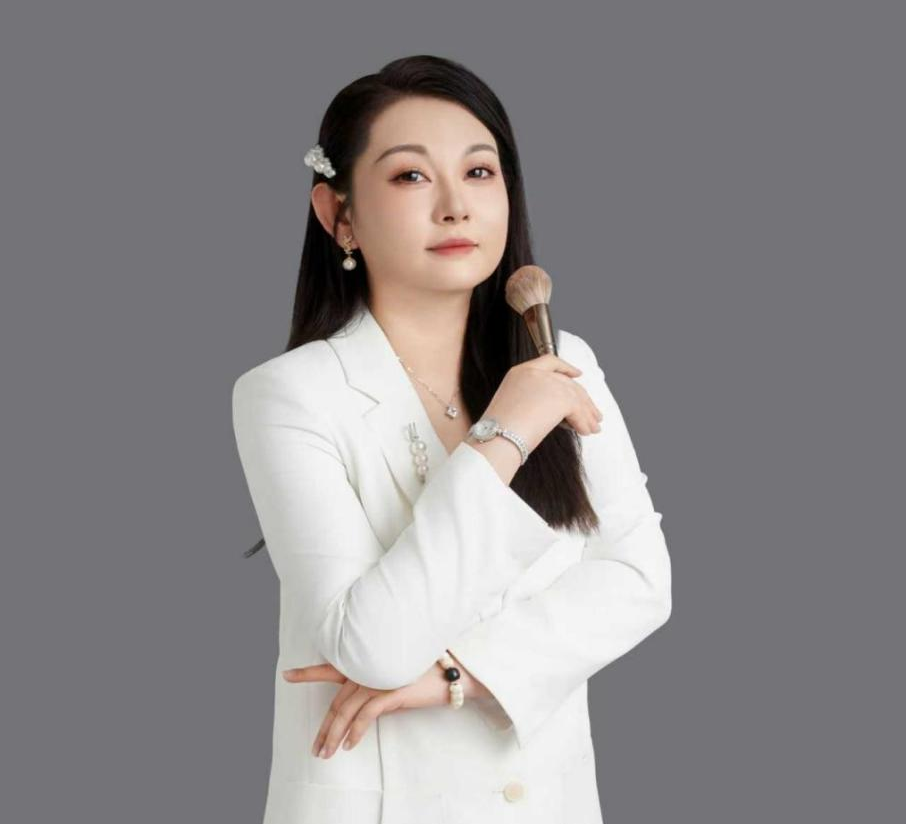 贺潇玥